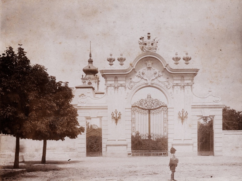 Festetics kastély. A felvétel 1893 körül készült.