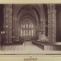 Mátyás-templom, főhajó, szemben a főszentély és az oltár. A felvétel 1890 után készült. A kép forrását kérjük így adja meg: Fortepan / Budapest Főváros Levéltára. Levéltári jelzet: HU.BFL.XV.19.d.1.08.021