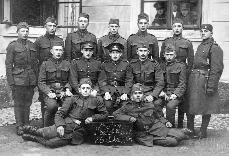 Magyar fiúk a csehszlovák hadseregben, 1924-ben.