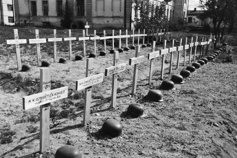 magyar katonai temető.