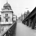 Szabadság híd pesti hídfője a Vámház (Dimitrov) tér és a Vámház (Tolbuhin) körút felé nézve.
