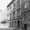 Berzenczey (Ferenc) utca páratlan oldala a Mester utca felől a Ferenc tér felé nézve.