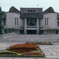 Színház tér (Piata Teatrului), Marosvásárhelyi Nemzeti Színház.