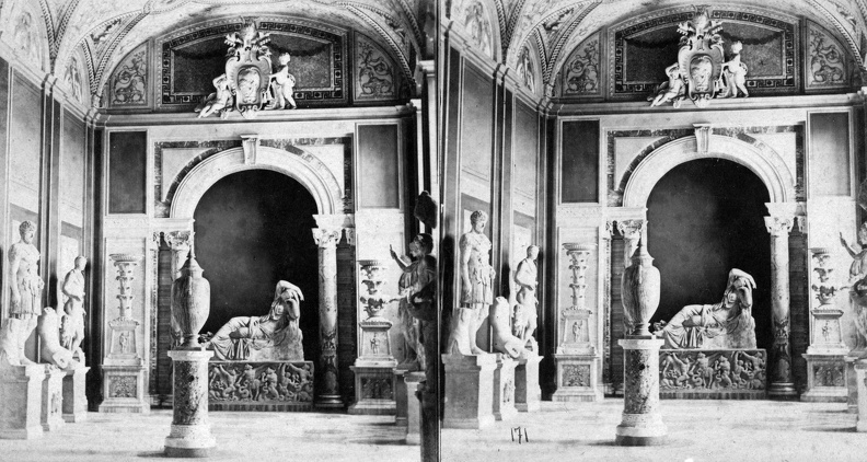 Musei Vaticani, hátul középen az Alvó Ariadné.
