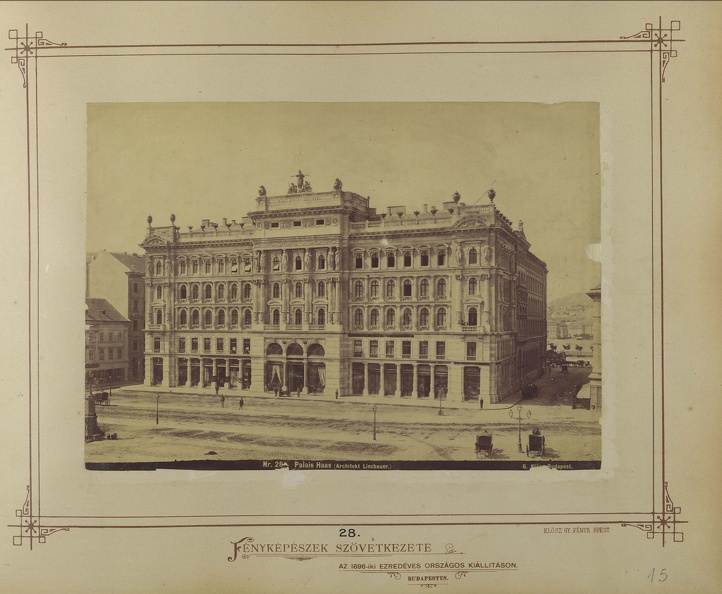 Vörösmarty (Gizella) tér, Haas-palota. A felvétel 1874 körül készült. A kép forrását kérjük így adja meg: Fortepan / Budapest Főváros Levéltára. Levéltári jelzet: HU.BFL.XV.19.d.1.05.029