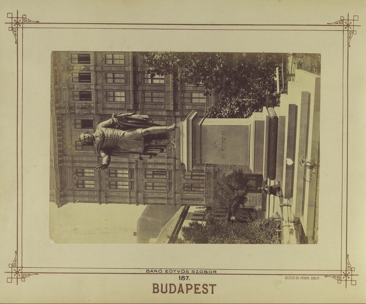 "Eötvös József szobra. A felvétel 1880-1890 között készült." A kép forrását kérjük így adja meg: Fortepan / Budapest Főváros Levéltára. Levéltári jelzet: HU.BFL.XV.19.d.1.05.204