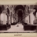 "Assisi Szent Ferenc-templom belseje a főoltár irányában. A felvétel 1890 után készült." A kép forrását kérjük így adja meg: Fortepan / Budapest Főváros Levéltára. Levéltári jelzet: HU.BFL.XV.19.d.1.07.077