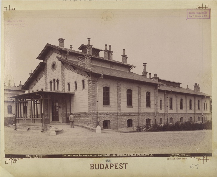 "A Szent István Kórház részlege. A felvétel 1890 után készült." A kép forrását kérjük így adja meg: Fortepan / Budapest Főváros Levéltára. Levéltári jelzet: HU.BFL.XV.19.d.1.07.135