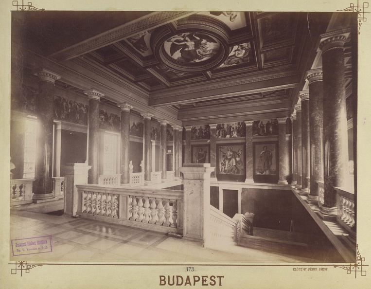 "Magyar Nemzeti Múzeum lépcsőháza. A felvétel 1890 után készült." A kép forrását kérjük így adja meg: Fortepan / Budapest Főváros Levéltára. Levéltári jelzet: HU.BFL.XV.19.d.1.07.173