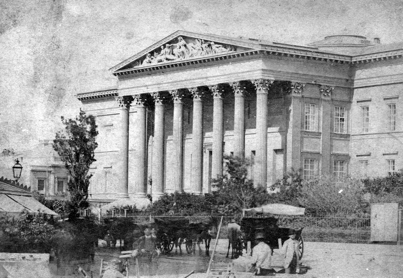 Nemzeti Múzeum. A felvétel 1875 körül készült.