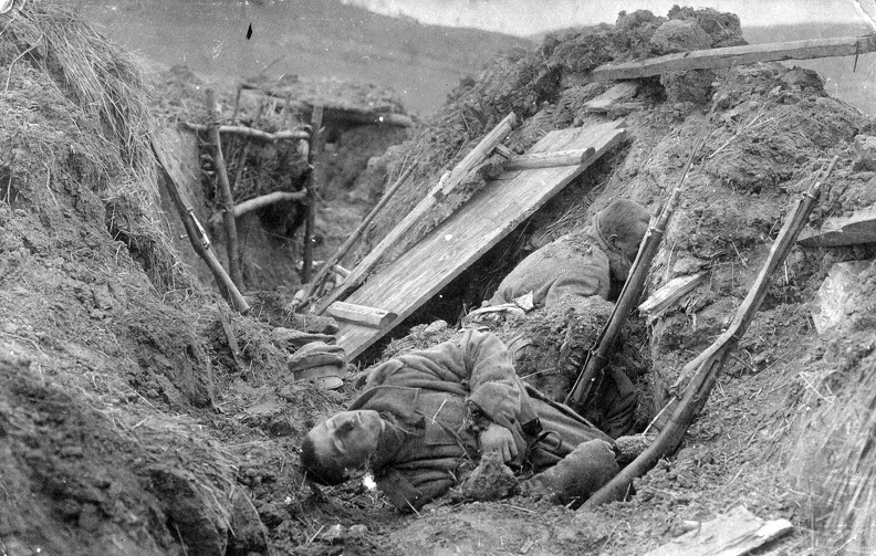 Első világháború, lövészárok.