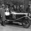 a Salmson típusú gépkocsiban Szmick Viktor, a Magyar Túraút verseny résztvevője.