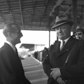 Albertirsai út, Lóversenypálya, I. helyi tribün. Teddy Gill zsoké és Hesp József tréner.