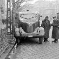 Bartók Béla út 25, a Gellért tér felé nézve. IFA Phanomen Granit 27 teherautó.