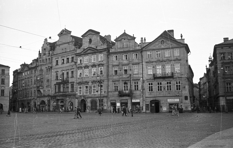 Óváros tér (Staromestské námestie).