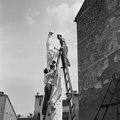 Stefánia (Vorosilov) út 5. Portréfilm forgatása Kiss István szobrászművészről, művét a Proletár - Tanácsköztársasági emlékművet 1961-ben állították fel Debrecenben.
