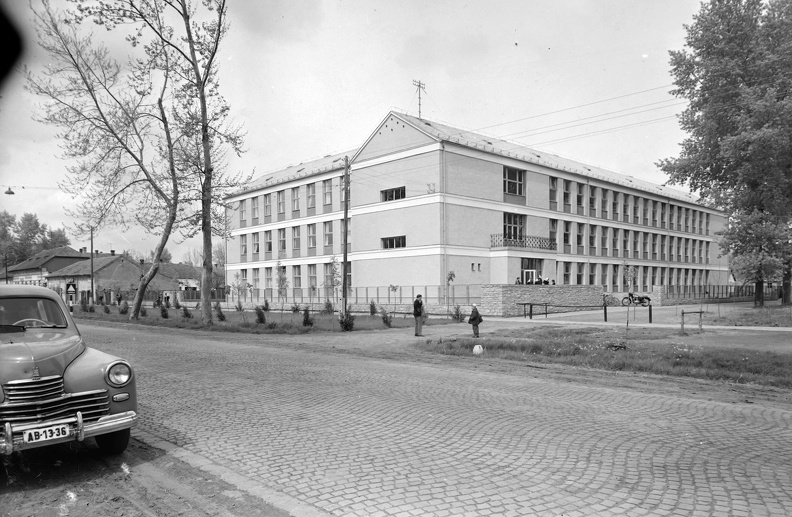 Petőfi utca 9. Általános iskola.