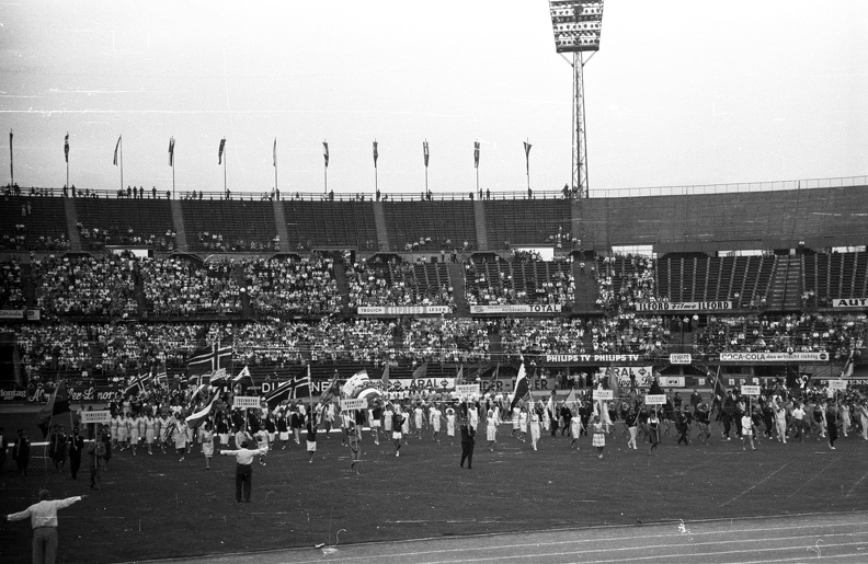 Práter (ma Ernst Happel) stadion. A IV. World Gymnaestrada megnyitója 1965. július 20-án.