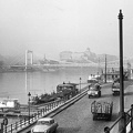 Belgrád rakpart, látkép a Szabadság hídtól a budai Vár felé nézve.