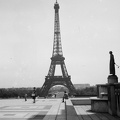 az Eiffel-torony a Trocadéro-kert felől nézve.