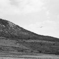 egy Rubik R-22 Június 18 típusú vitorlázó repülőgép az Újlaki-hegy előtt.