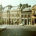 Kossuth Lajos utca a Brusznyai Árpád utca (Bajcsy-Zsilinszky út) felé nézve.