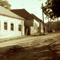 Csaplár János utca, az épületek helyén ma a Lovassy László Gimnázium található.