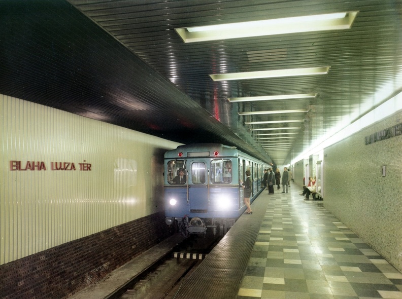 a metró Blaha Lujza téri állomása.
