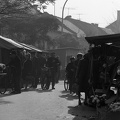 Simor János utca, piac.