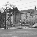 Lehel utca - Róbert Károly körút kereszteződés, háttérben a Tar utca házai láthatók. Később itt épült fel a Domus Áruház.