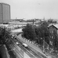 Nagyvárad tér, a SOTE (ma Semmelweis Egyetem) Elméleti Tömbje, jobbra a Szent István Kórház.