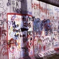 Zimmerstrasse, a Berlini Fal a nyugati oldalról.