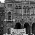 Kossuth Lajos tér, tüntetés a Bős-nagymarosi Vízlépcsőrendszer felépítése ellen, 1988. szeptember 12-én.
